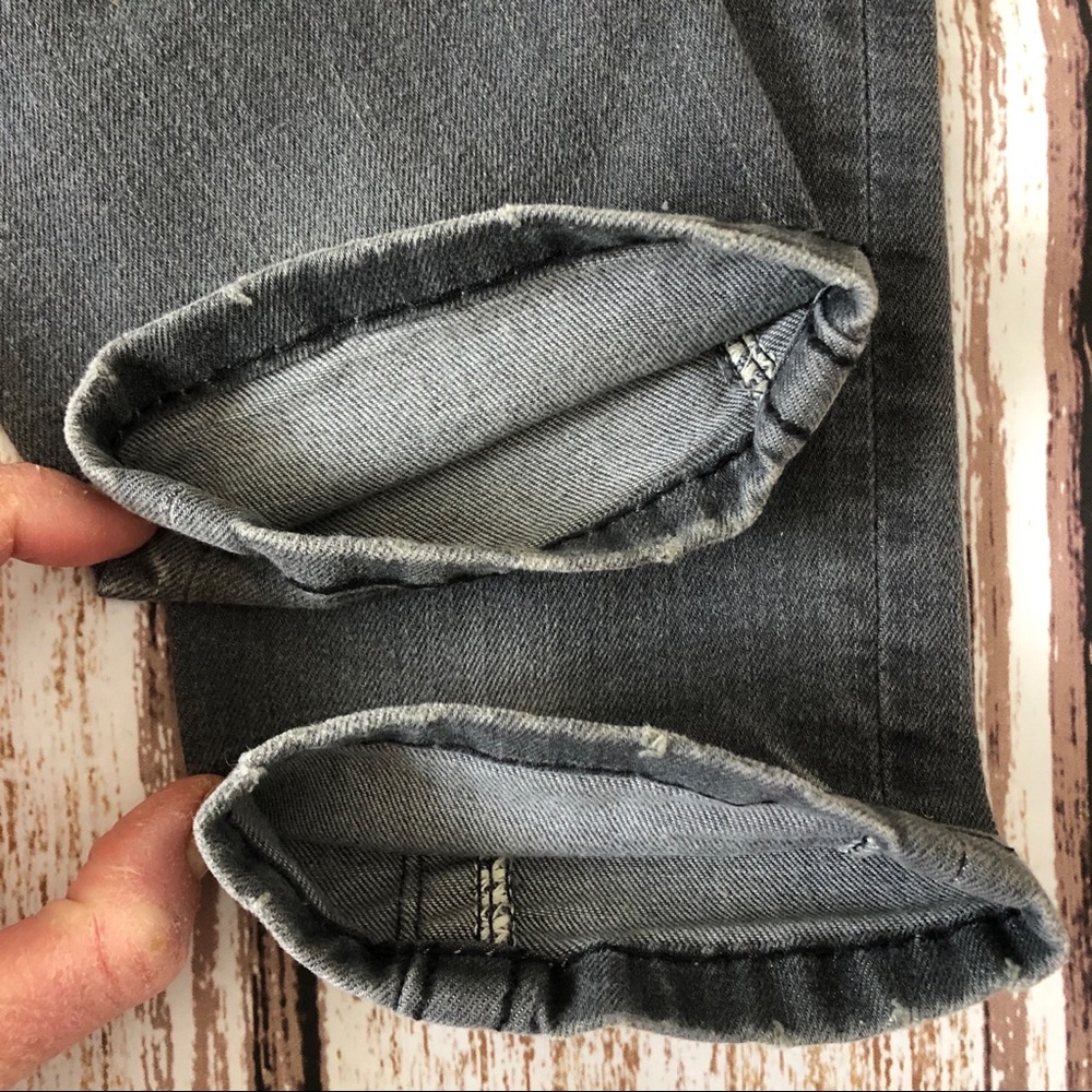 Miss Me Grey Distressed Ankle Skinny Jeans Size 26 - Picture 8 of 8
